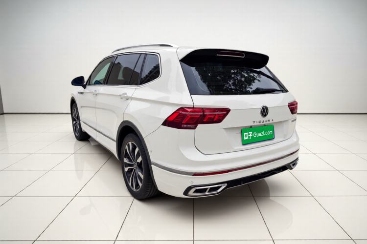 Used Volkswagen Tiguan L 2022 330TSI Automatic Two-Wheel Drive R-Line Enhanced Edition Exterior 3