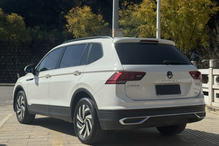 Used Volkswagen Tiguan L 2022 330TSI Automatic Two-Wheel Drive Comfort Edition Exterior 3