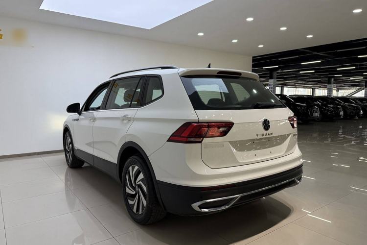 Used Volkswagen Tiguan L 2022 330TSI Automatic Two-Wheel Drive Comfort Edition Exterior 3