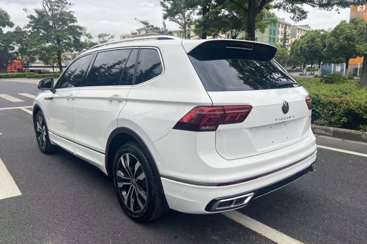 Used Volkswagen Tiguan L 2022 330TSI Automatic Two-Wheel Drive R-Line Enhanced Edition Exterior 3