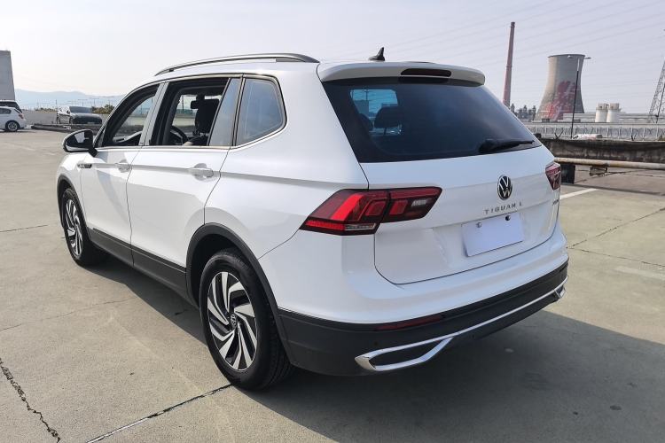 Used Volkswagen Tiguan L 2022 330TSI Automatic Two-Wheel Drive Comfort Edition Exterior 4