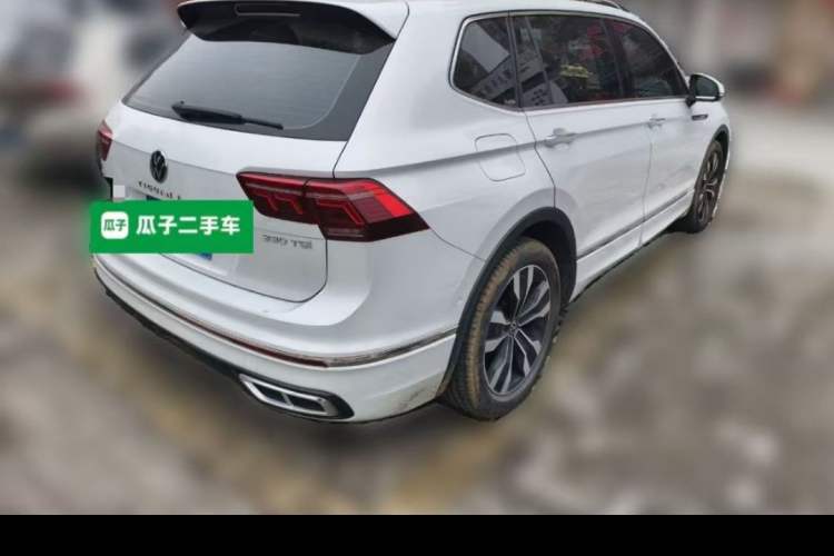 Used Volkswagen Tiguan L 2022 330TSI Automatic Two-Wheel Drive R-Line Enhanced Edition Exterior 4