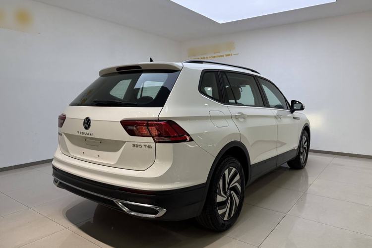 Used Volkswagen Tiguan L 2022 330TSI Automatic Two-Wheel Drive Comfort Edition Exterior 5