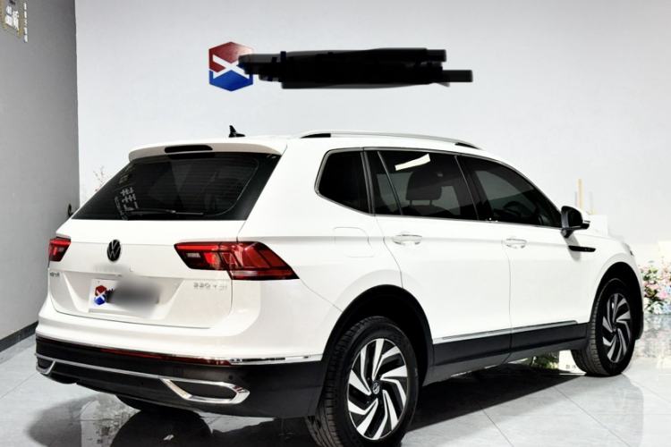 Used Volkswagen Tiguan L 2022 330TSI Automatic Two-Wheel Drive Smart Edition Exterior 5