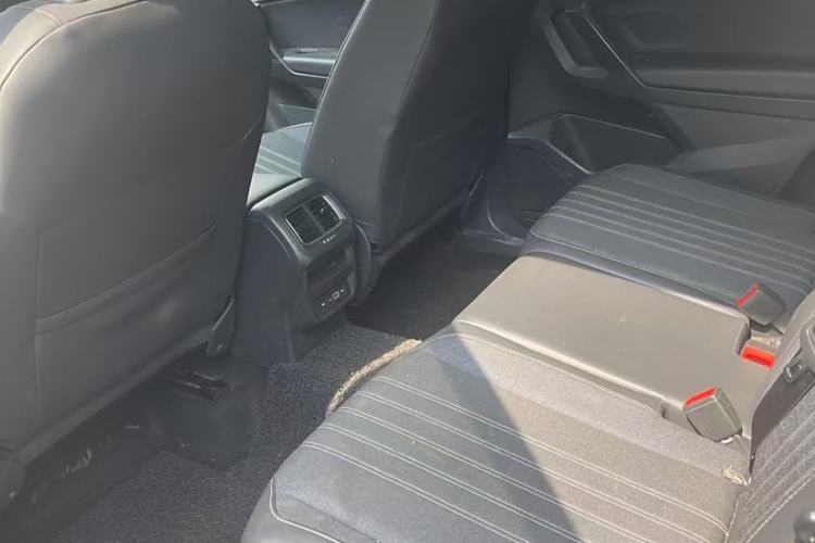 Used Volkswagen Tiguan L 2022 330TSI Automatic Two-Wheel Drive Comfort Edition Exterior 6