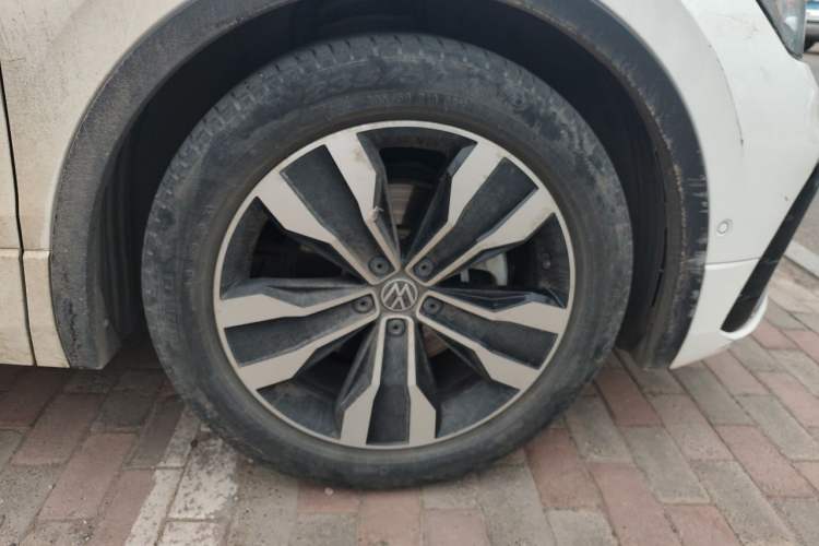 Used Volkswagen Tiguan L 2022 330TSI Automatic Two-Wheel Drive R-Line Enhanced Edition Exterior 7