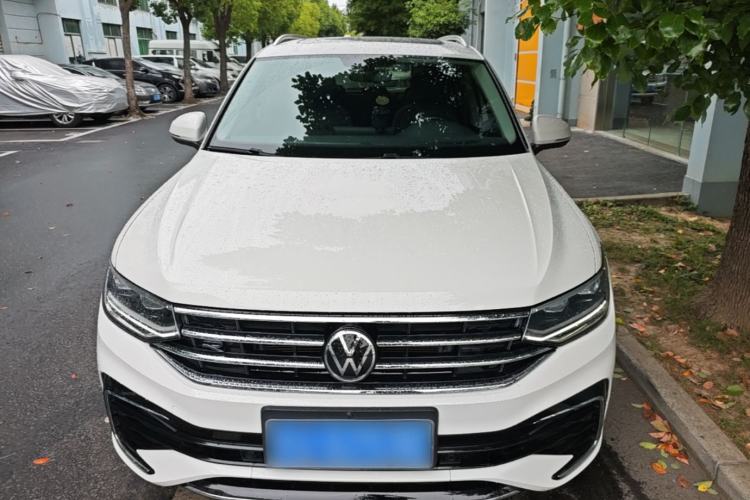 Used Volkswagen Tiguan L 2022 330TSI Automatic Two-Wheel Drive R-Line Enhanced Edition Front