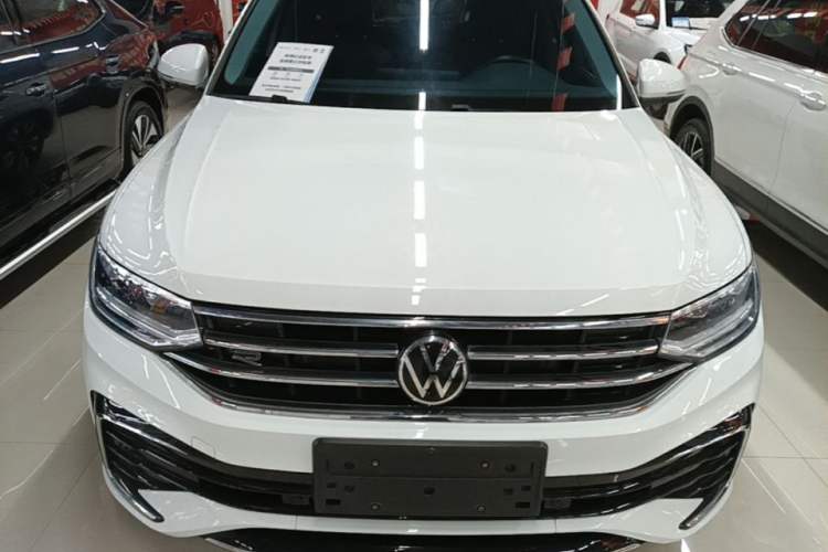 Used Volkswagen Tiguan L 2022 330TSI Automatic Two-Wheel Drive R-Line Enhanced Edition Front