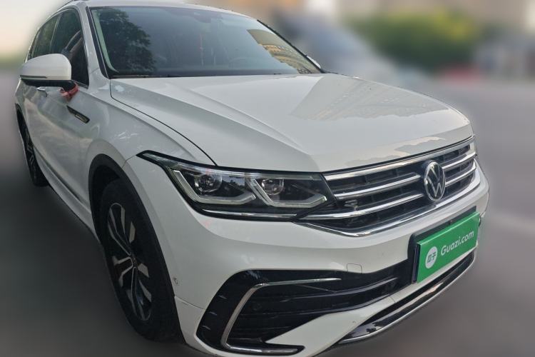 Used Volkswagen Tiguan L 2022 330TSI Automatic Two-Wheel Drive R-Line Flagship Edition Front Right 45 Deg