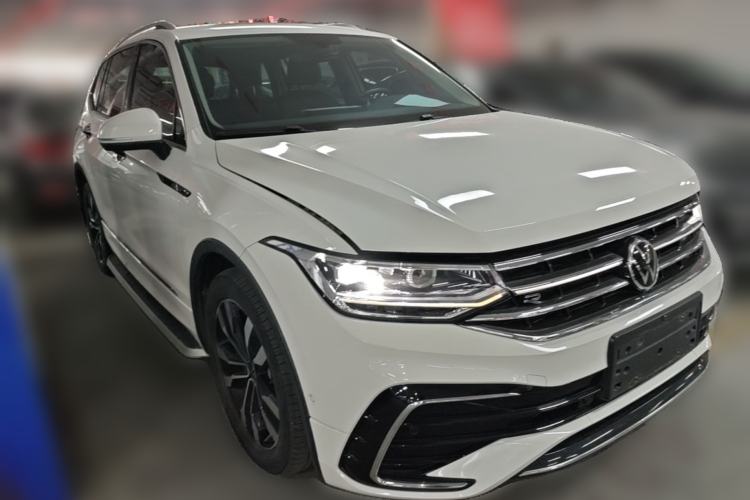 Used Volkswagen Tiguan L 2022 330TSI Automatic Two-Wheel Drive R-Line Enhanced Edition Front Right 45 Deg