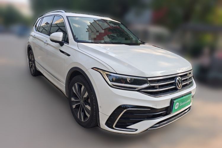 Used Volkswagen Tiguan L 2022 330TSI Automatic Two-Wheel Drive R-Line Enhanced Edition Front Right 45 Deg