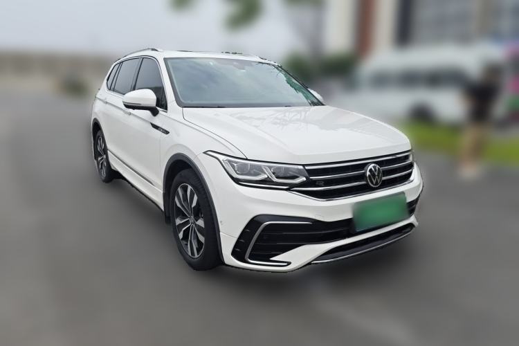 Used Volkswagen Tiguan L 2022 330TSI Automatic Two-Wheel Drive R-Line Flagship Edition Front Right 45 Deg