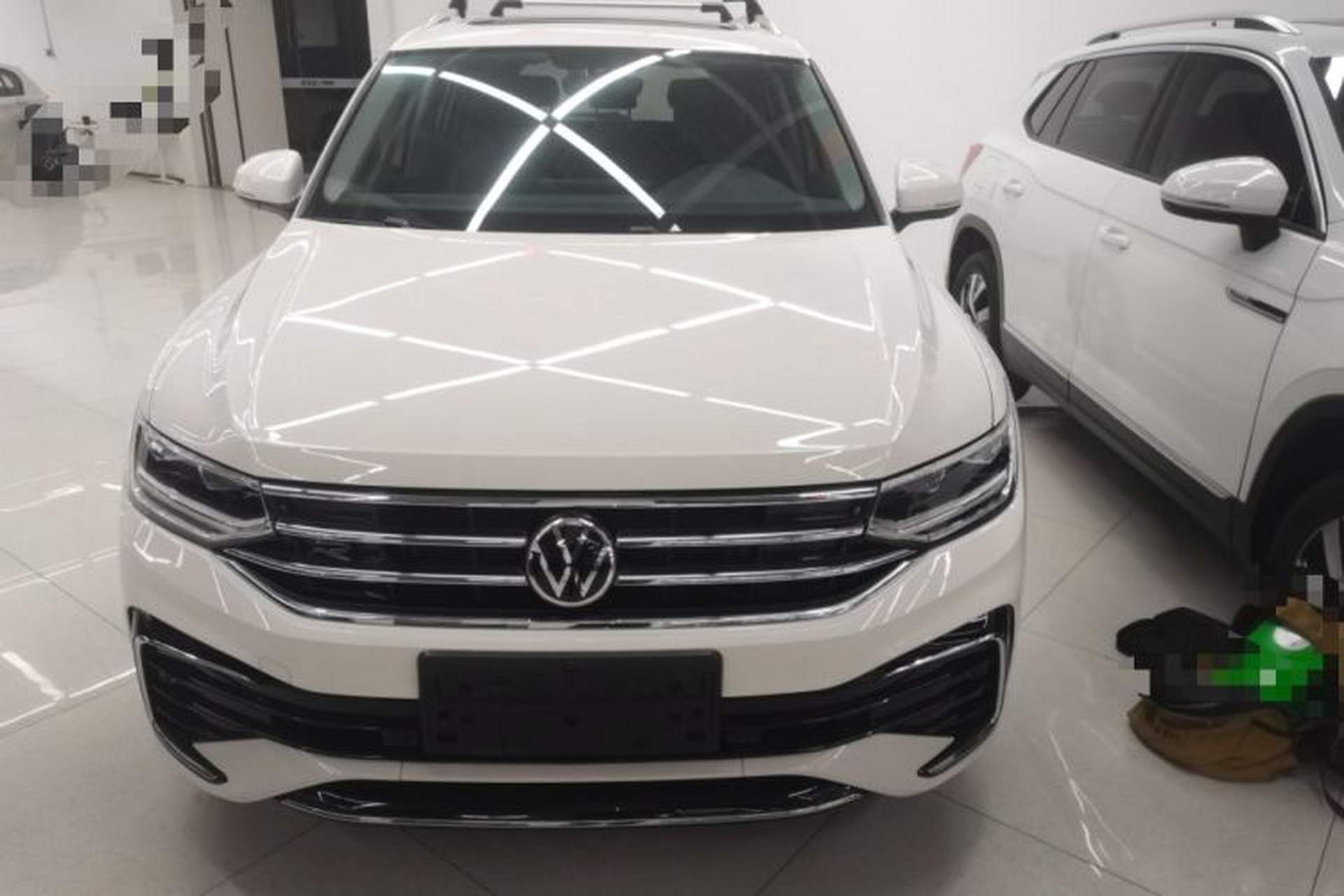 Used Volkswagen Tiguan L 2022 330TSI Automatic Two-Wheel Drive R-Line Enhanced Edition Front
