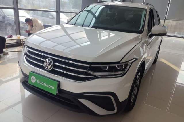 Ojetý Volkswagen Tiguan L 2022 330TSI Automatic Two-Wheel Drive Comfort Edition