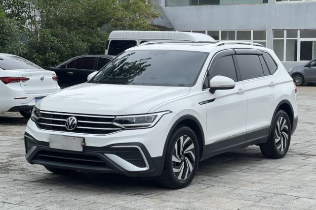 Ojetý Volkswagen Tiguan L 2022 330TSI Automatic Two-Wheel Drive Smart Edition