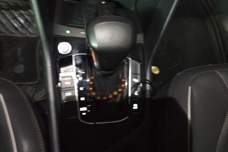 Used Volkswagen Tiguan L 2022 330TSI Automatic Two-Wheel Drive R-Line Enhanced Edition Gear Lever