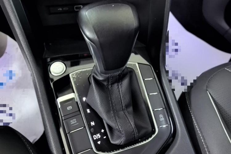Used Volkswagen Tiguan L 2022 330TSI Automatic Two-Wheel Drive Smart Edition Gear Lever
