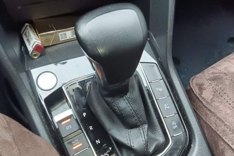 Used Volkswagen Tiguan L 2022 330TSI Automatic Two-Wheel Drive R-Line Enhanced Edition Gear Lever