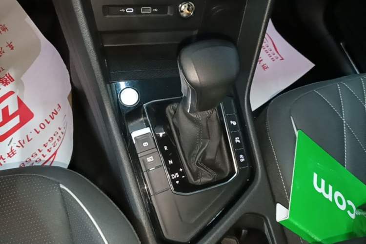 Used Volkswagen Tiguan L 2022 330TSI Automatic Two-Wheel Drive R-Line Enhanced Edition Gear Lever