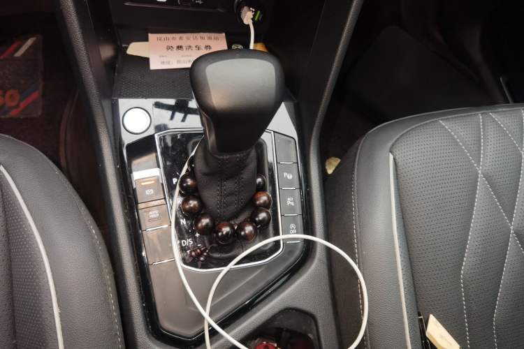 Used Volkswagen Tiguan L 2022 330TSI Automatic Two-Wheel Drive R-Line Enhanced Edition Gear Lever