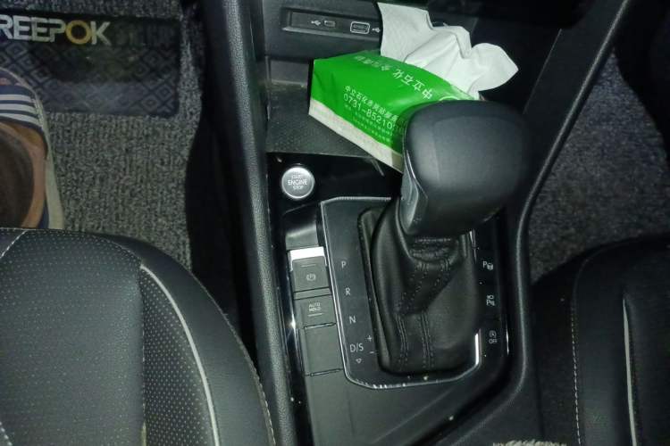 Used Volkswagen Tiguan L 2022 330TSI Automatic Two-Wheel Drive R-Line Flagship Edition Gear Lever