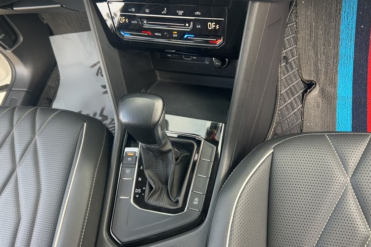 Used Volkswagen Tiguan L 2022 330TSI Automatic Two-Wheel Drive Smart Edition Gear Lever