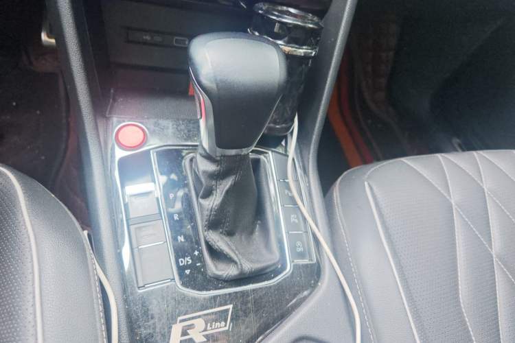 Used Volkswagen Tiguan L 2022 330TSI Automatic Two-Wheel Drive R-Line Enhanced Edition Gear Lever