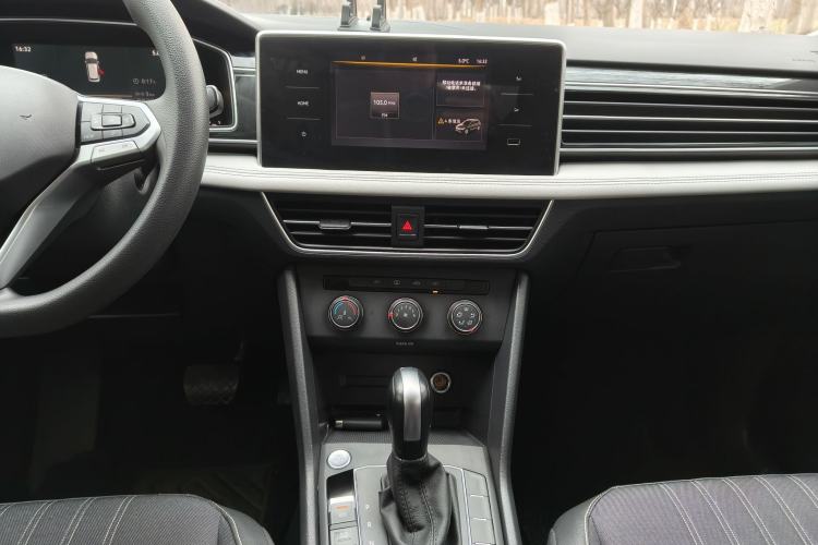 Used Volkswagen Tiguan L 2022 330TSI Automatic Two-Wheel Drive Comfort Edition Gear Lever