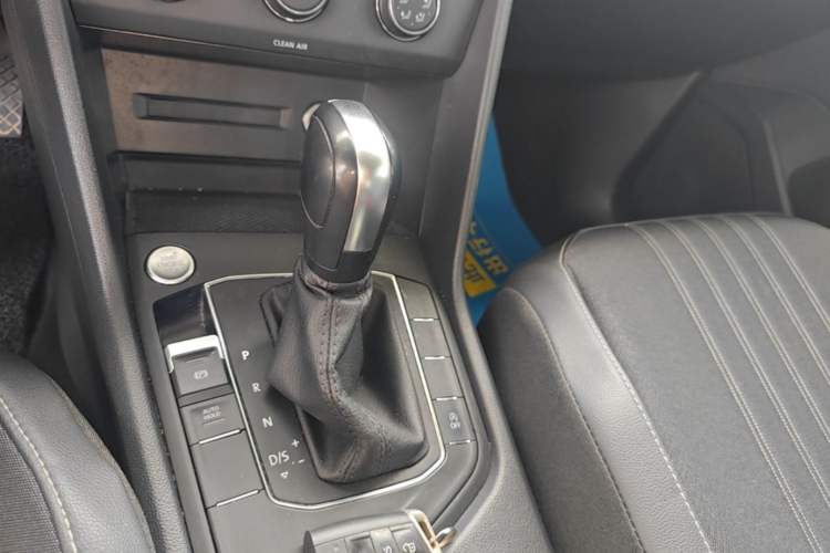 Used Volkswagen Tiguan L 2022 330TSI Automatic Two-Wheel Drive Comfort Edition Gear Lever