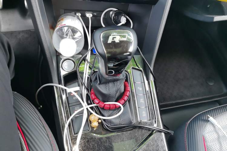 Used Volkswagen Tiguan L 2022 330TSI Automatic Two-Wheel Drive R-Line Flagship Edition Gear Lever