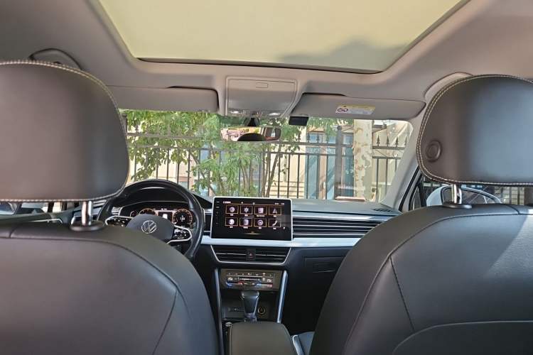 Used Volkswagen Tiguan L 2022 330TSI Automatic Two-Wheel Drive R-Line Enhanced Edition Headliner