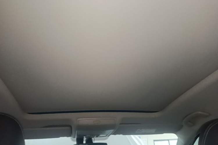 Used Volkswagen Tiguan L 2022 330TSI Automatic Two-Wheel Drive R-Line Enhanced Edition Headliner