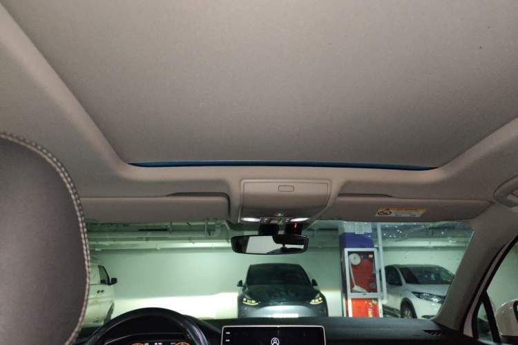 Used Volkswagen Tiguan L 2022 330TSI Automatic Two-Wheel Drive R-Line Enhanced Edition Headliner