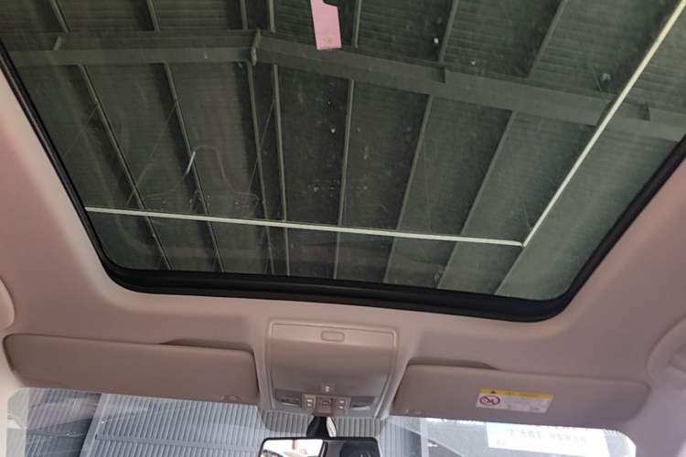 Used Volkswagen Tiguan L 2022 330TSI Automatic Two-Wheel Drive Smart Edition Headliner