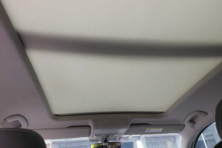 Used Volkswagen Tiguan L 2022 330TSI Automatic Two-Wheel Drive R-Line Enhanced Edition Headliner