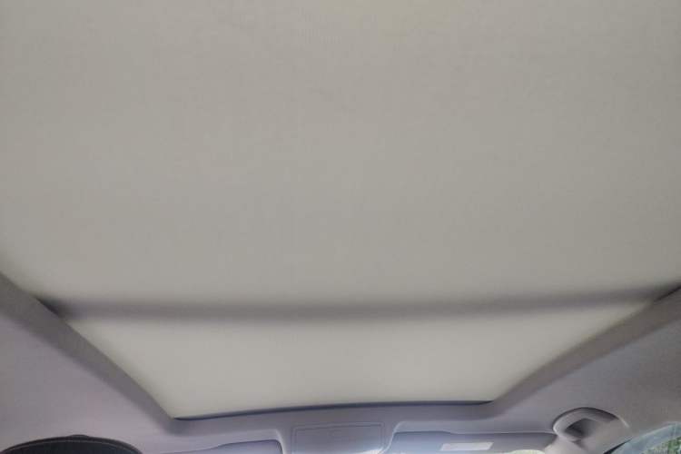 Used Volkswagen Tiguan L 2022 330TSI Automatic Two-Wheel Drive Smart Edition Headliner