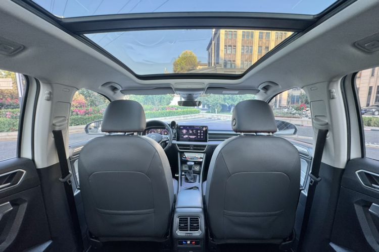 Used Volkswagen Tiguan L 2022 330TSI Automatic Two-Wheel Drive R-Line Flagship Edition Headliner