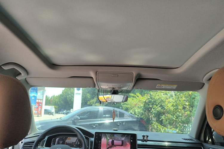 Used Volkswagen Tiguan L 2022 330TSI Automatic Two-Wheel Drive R-Line Enhanced Edition Headliner