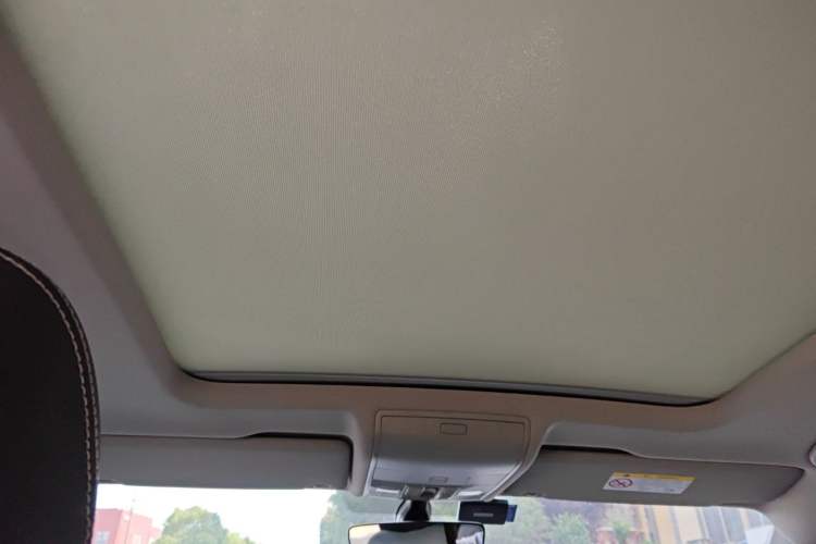 Used Volkswagen Tiguan L 2022 330TSI Automatic Two-Wheel Drive R-Line Enhanced Edition Headliner