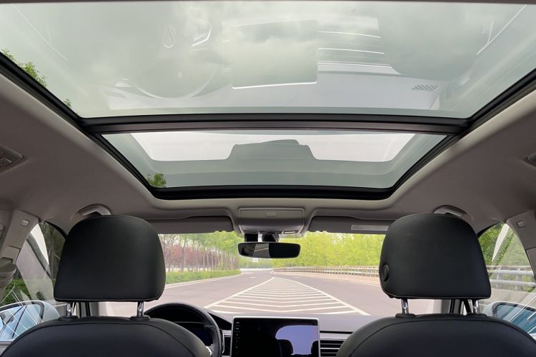 Used Volkswagen Tiguan L 2022 330TSI Automatic Two-Wheel Drive R-Line Enhanced Edition Headliner