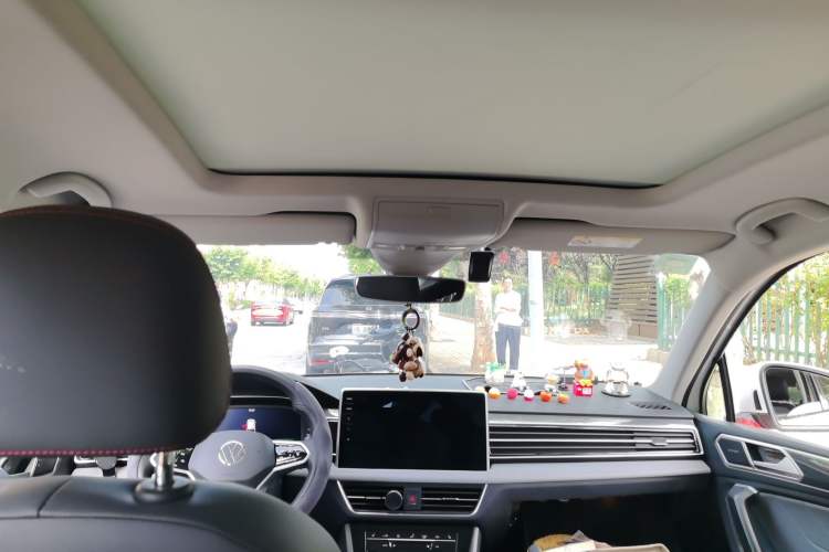Used Volkswagen Tiguan L 2022 330TSI Automatic Two-Wheel Drive R-Line Flagship Edition Headliner
