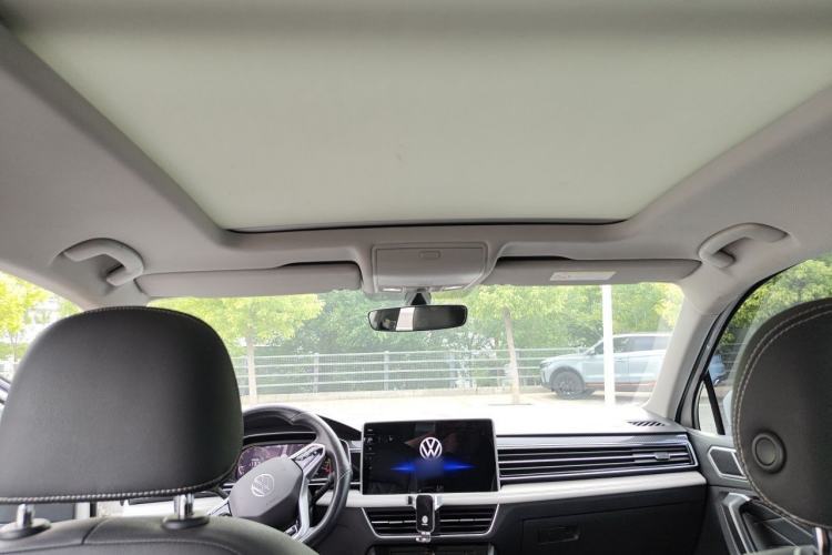 Used Volkswagen Tiguan L 2022 330TSI Automatic Two-Wheel Drive R-Line Enhanced Edition Headliner