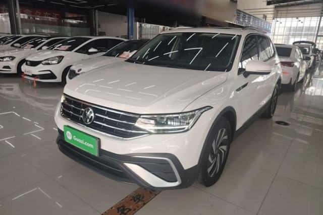 Ojetý Volkswagen Tiguan L 2022 330TSI Automatic Two-Wheel Drive Smart Edition