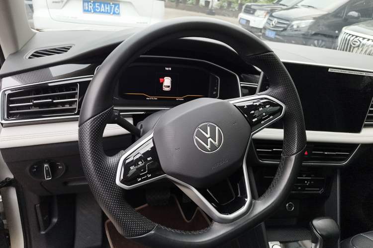 Used Volkswagen Tiguan L 2022 330TSI Automatic Two-Wheel Drive Smart Edition Instrument Cluster