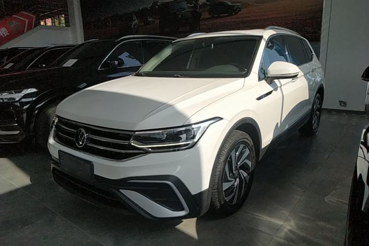 Used Volkswagen Tiguan L 2022 330TSI Automatic Two-Wheel Drive Smart Edition Guazi used car, China used car export, Used car for sale, Used cars, Cheapest cars for sale