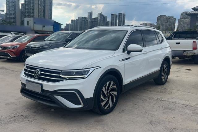 Ojetý Volkswagen Tiguan L 2022 330TSI Automatic Two-Wheel Drive Smart Edition