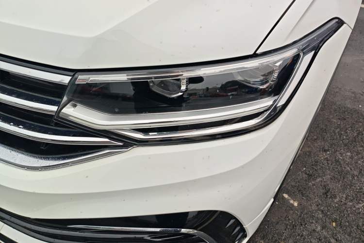 Used Volkswagen Tiguan L 2022 330TSI Automatic Two-Wheel Drive R-Line Enhanced Edition Left Front Headlight