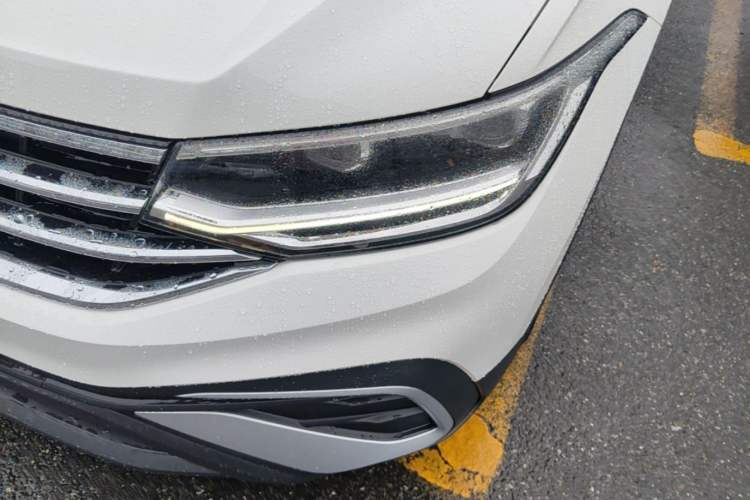 Used Volkswagen Tiguan L 2022 330TSI Automatic Two-Wheel Drive Smart Edition Left Front Headlight