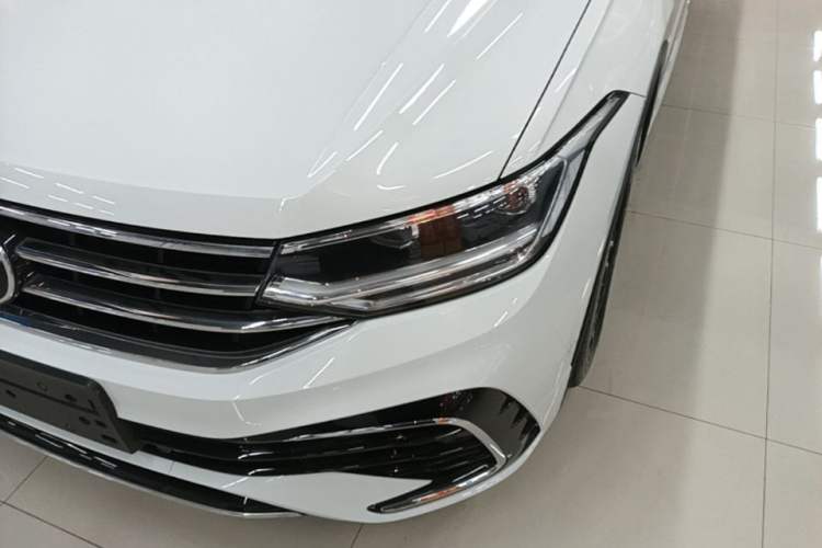 Used Volkswagen Tiguan L 2022 330TSI Automatic Two-Wheel Drive R-Line Enhanced Edition Left Front Headlight