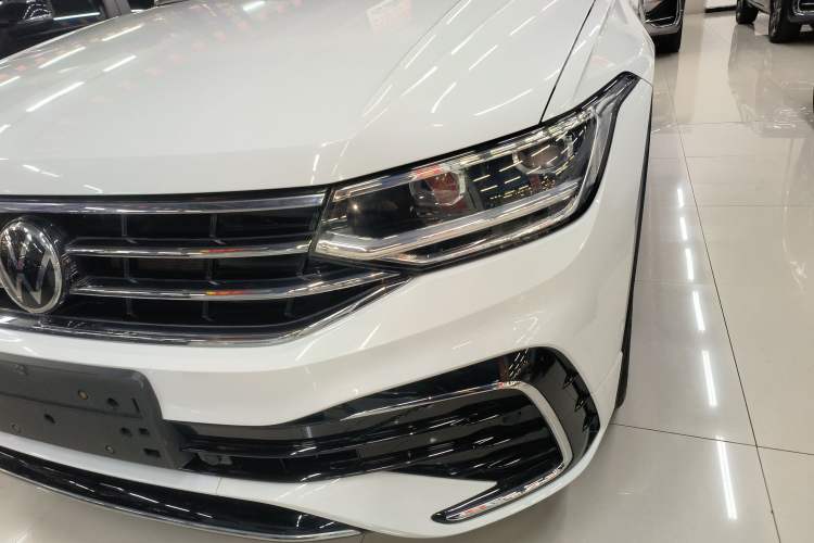 Used Volkswagen Tiguan L 2022 330TSI Automatic Two-Wheel Drive R-Line Enhanced Edition Left Front Headlight